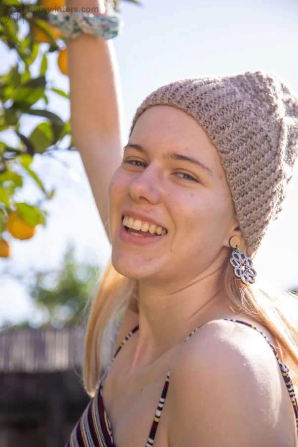 Hairy Abby Winters young blonde amateur Clara M has an average face and hot thin body